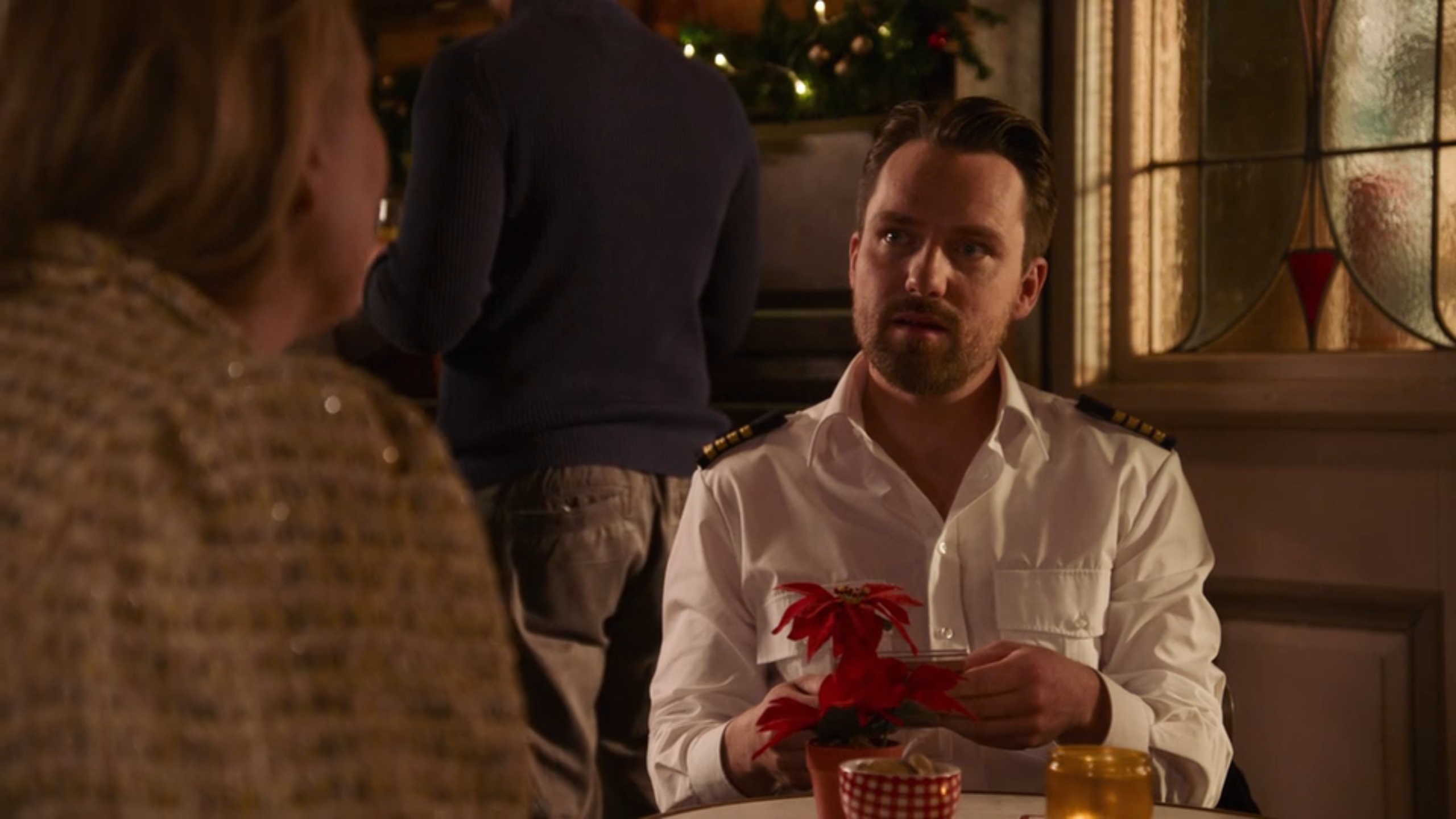 Linda confronteert Haakon met zijn gestook